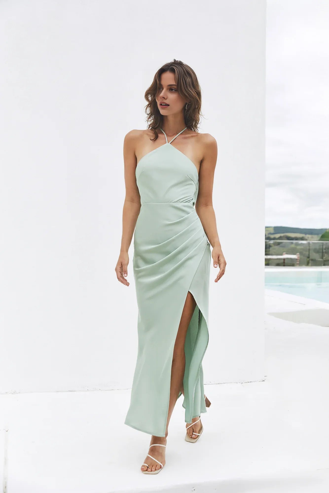 Simple Sheath Halter-Neck Sleeveless Backless Floor-Length Prom Dress