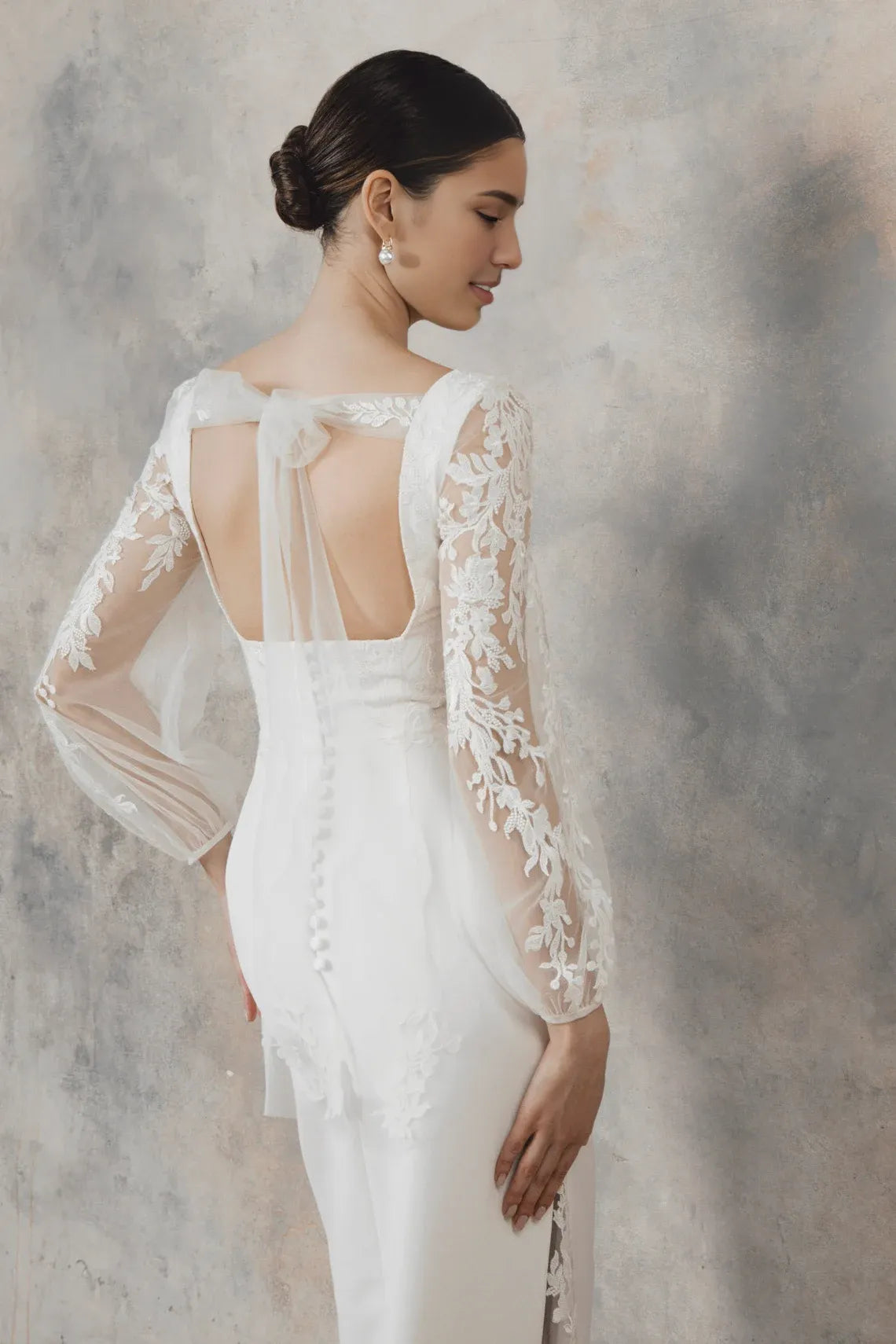 Simple Square Neckline Wedding Dress Floral Backless Wedding Dress With Long Sleeves Sheath Elegant Wedding Dress Lace Up