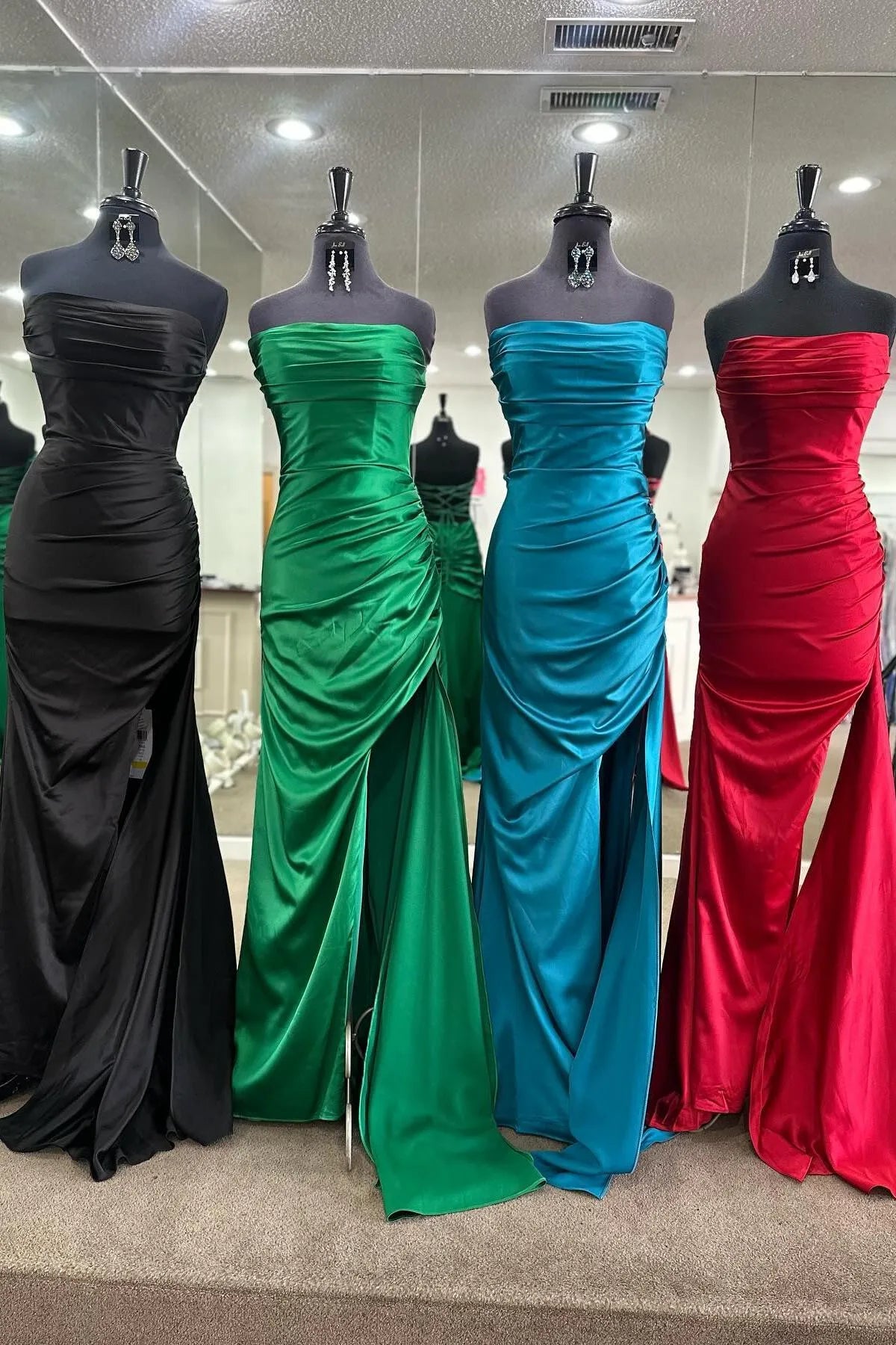 Simple Strapless Sleeveless Mermaid Ruched Satin Long Prom Dress