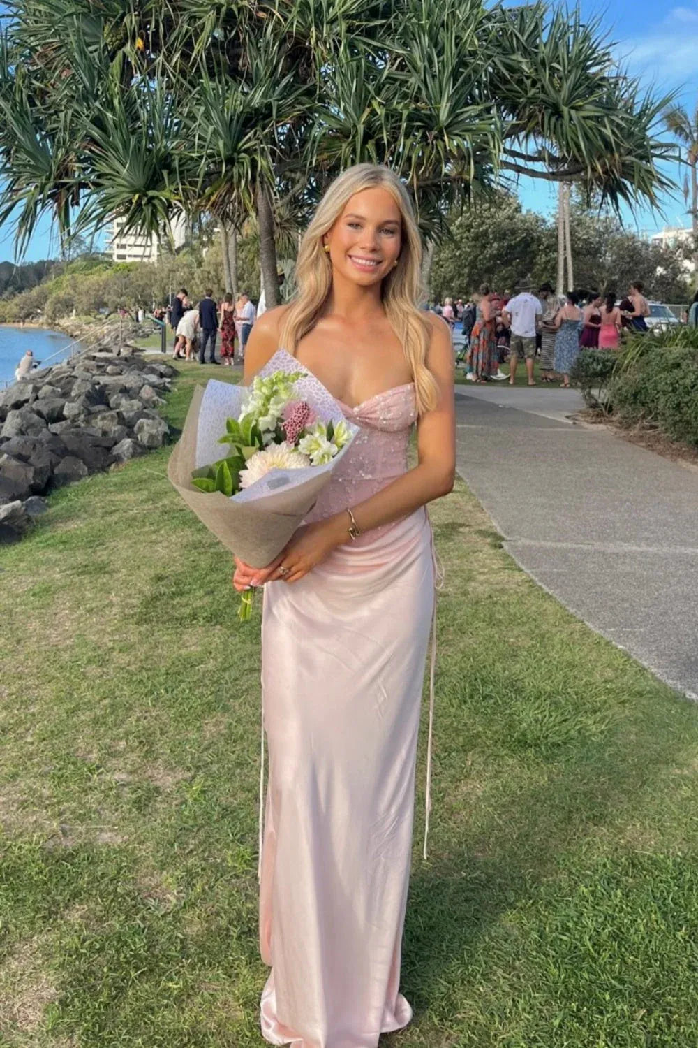 Simple V-Neck Sleeveless Mermaid Satin Sequined Beaded Long Prom Dress