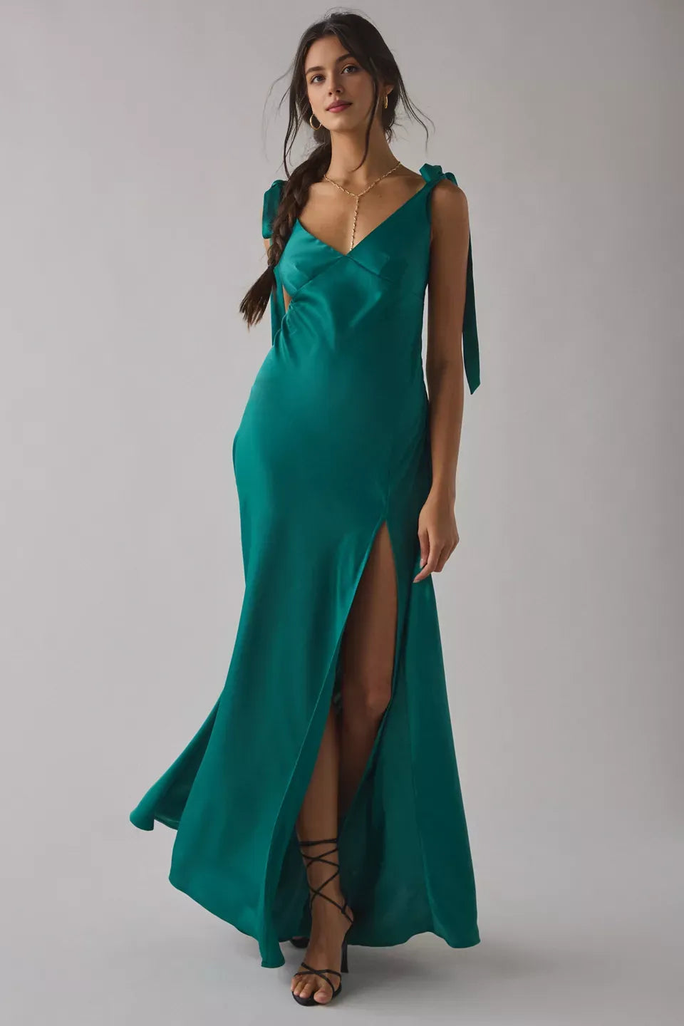 Simple Fitted V Neck Sleeveless Satin Floor-Length Prom Dress