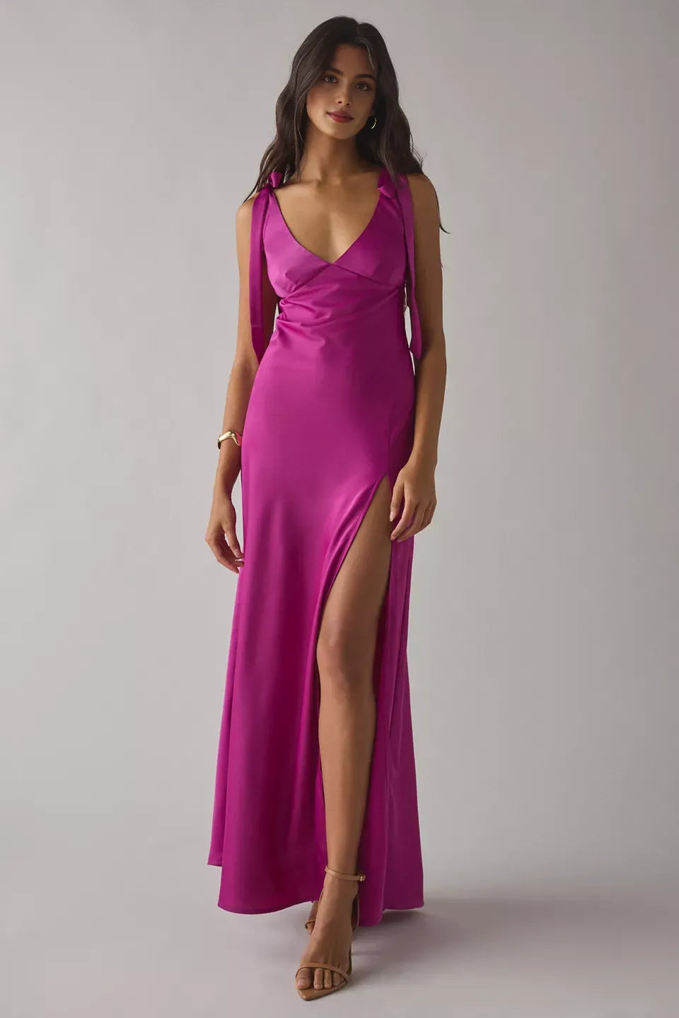Simple Fitted V Neck Sleeveless Satin Floor-Length Prom Dress