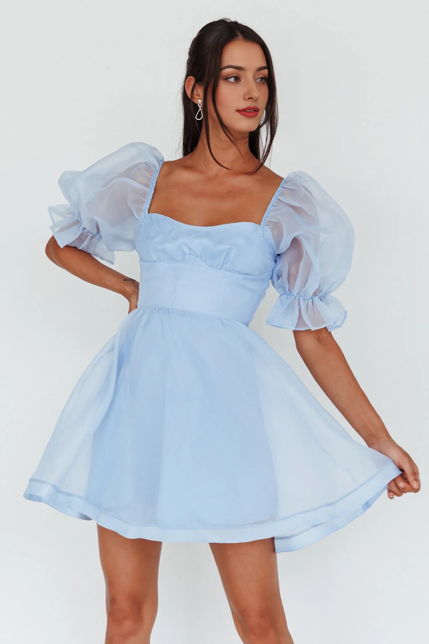 Weitese Dress Chic Pale Pink Organza Mini Dress Sweetheart Neck Puff Sleeves With Ruffle Cuffs And Cinched Waist Homecoming Dress
