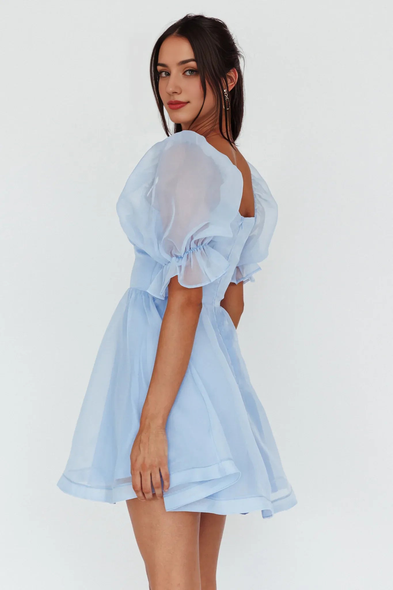 Weitese Dress Chic Pale Pink Organza Mini Dress Sweetheart Neck Puff Sleeves With Ruffle Cuffs And Cinched Waist Homecoming Dress
