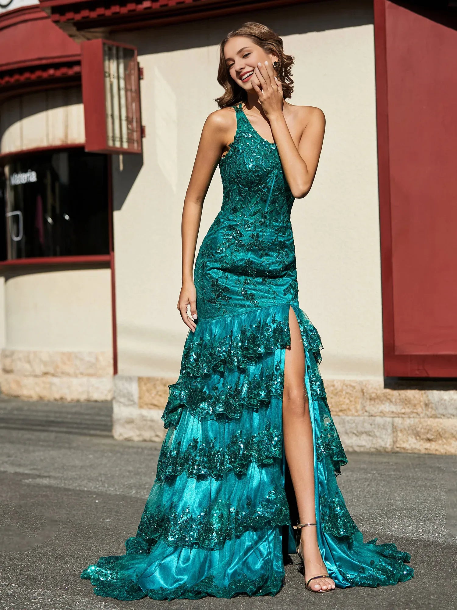 Robe de soirée sans manches à une épaule, volants, tulle à volants, vert foncé, avec fente 