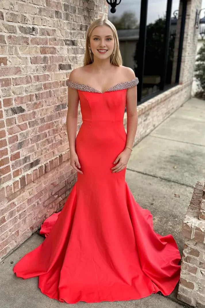 Robe de bal sirène rouge en satin sans manches, épaules dénudées, avec traîne 