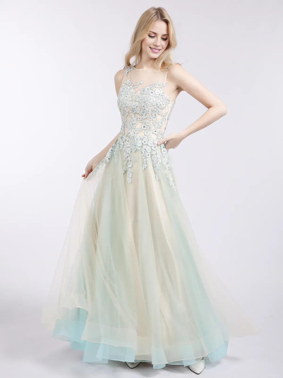 Sleeveless Tulle Round Neck Two Colors Tulle Prom Dress With Applique ﻿