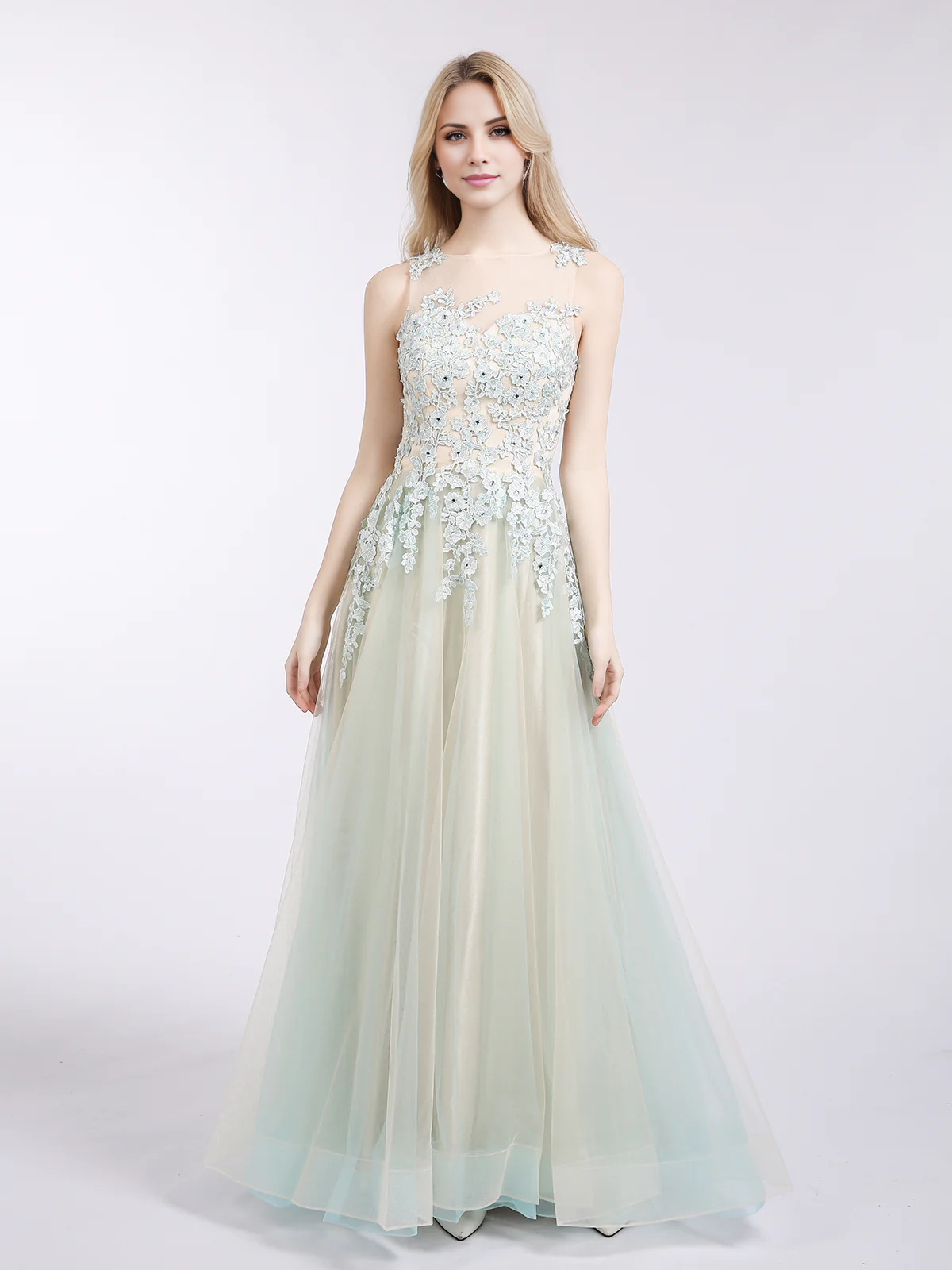 Robe de bal en tulle bicolore sans manches, col rond, avec appliques 