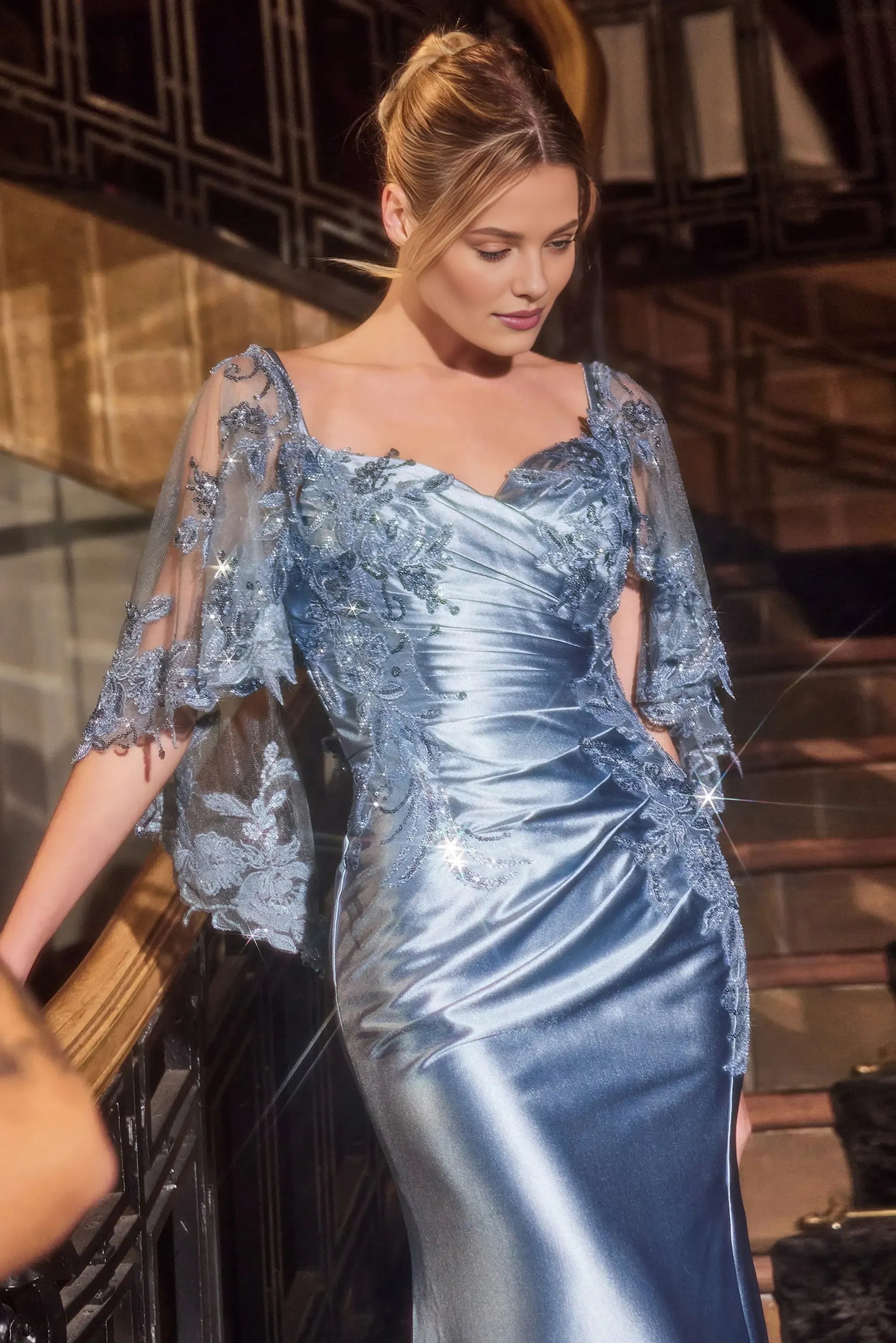 Spaghetti Straps 2 Piece Lace Appliques Floor-Length Prom Dress With Side Slit Elegant Satin Evening Dresses for Women