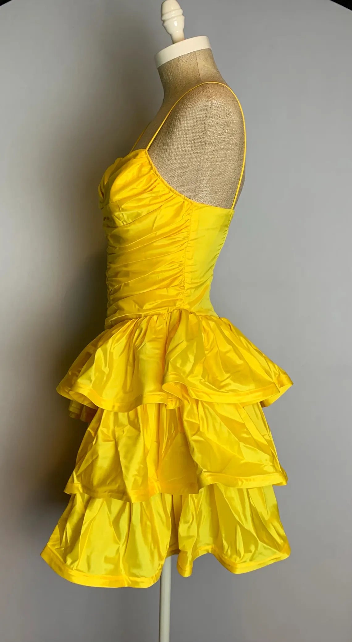 Spaghetti Straps A-line Yellow Layered Ruffled Sleeveless Short Homecoming Dress