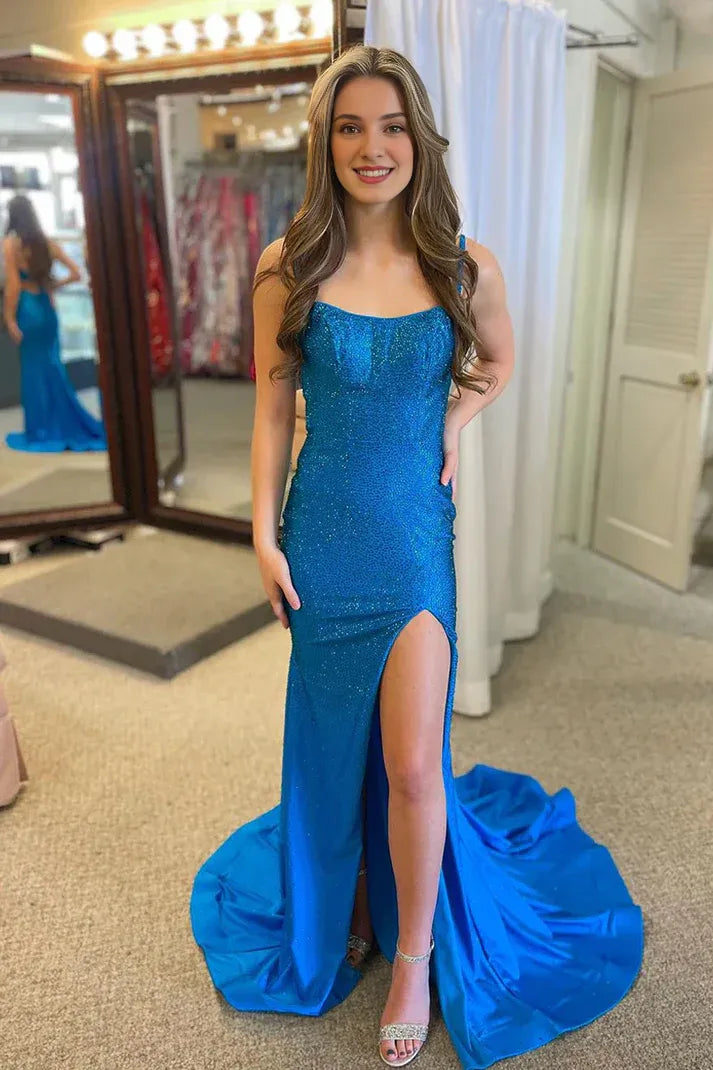 Vestidos de fiesta de sirena con tirantes finos, encaje, escote redondo en azul claro, cuentas y abertura 