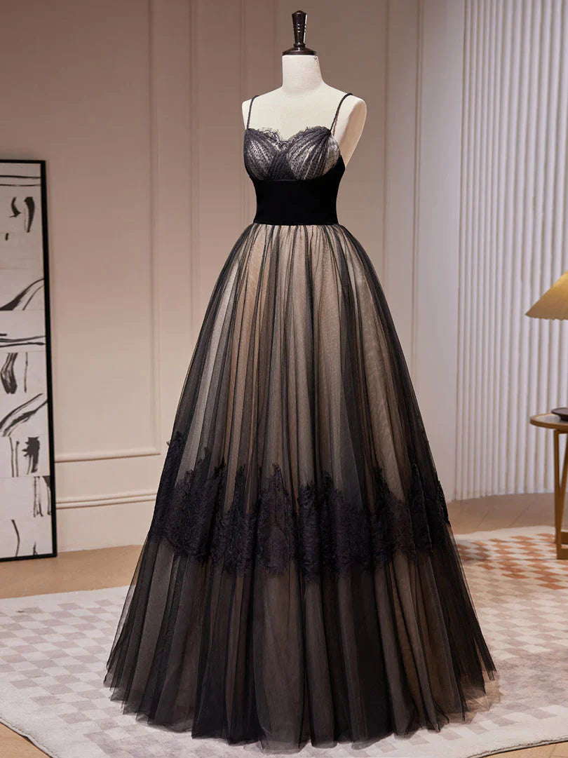 Robe de soirée longue noire en tulle et dentelle pour femme, coupe trapèze, bretelles spaghetti, disponible en magasin. 