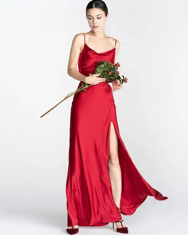 Robe de bal longue et sexy à bretelles spaghetti et col froncé avec fente latérale