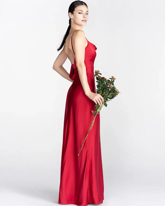 Robe de bal longue et sexy à bretelles spaghetti et col froncé avec fente latérale