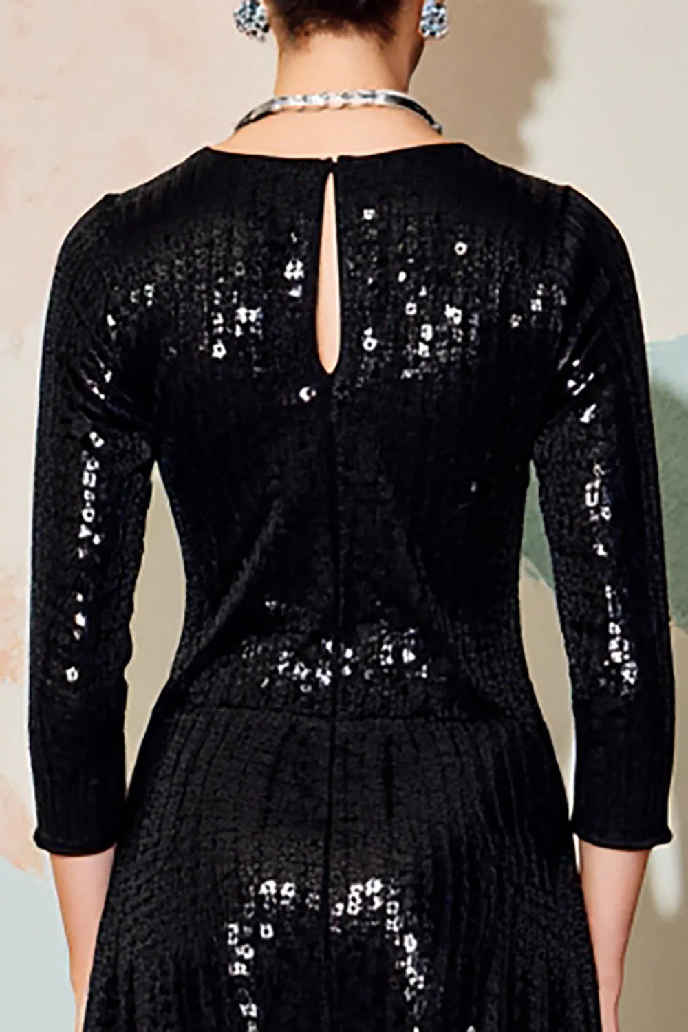 Sparkly Sheath/Column Round Neck 1/2 Sleeve Keyhole Tea-Length Prom Dress