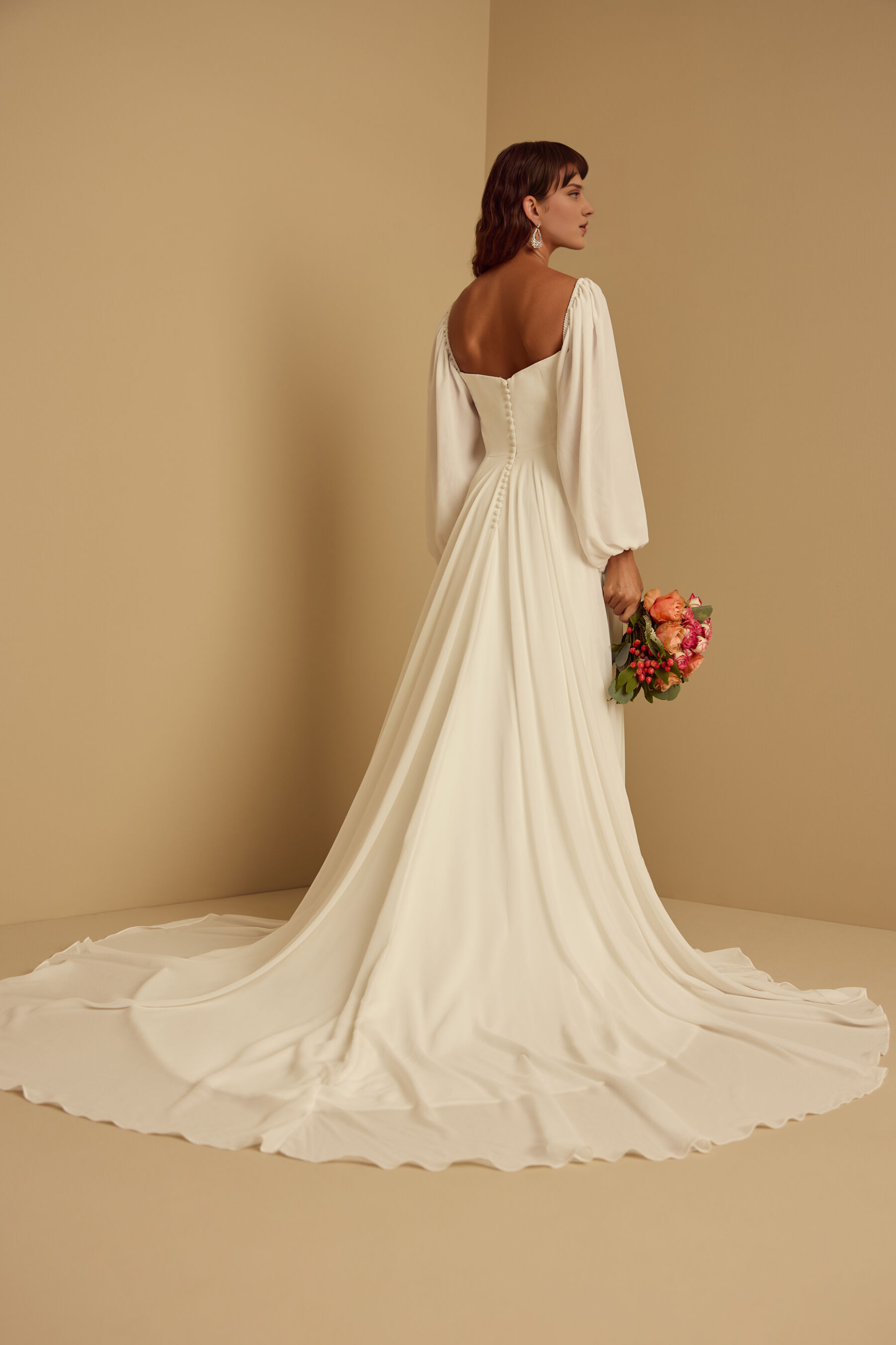 Weitese Formal Wear Dresses Long Sleeves Square Neck Chiffon  A-line Floor Length Wedding Dress With Train