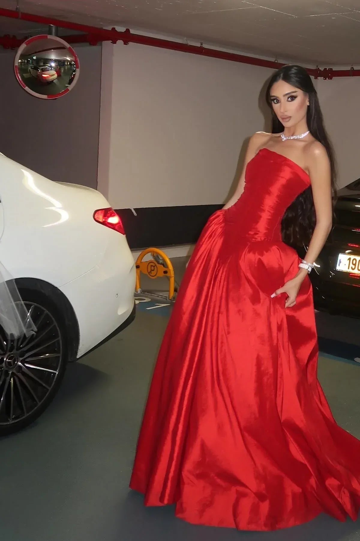 Striking A-Line Strapless Sweetheart Lace-Up Corset Floor-Length Satin Evening Ball Gown