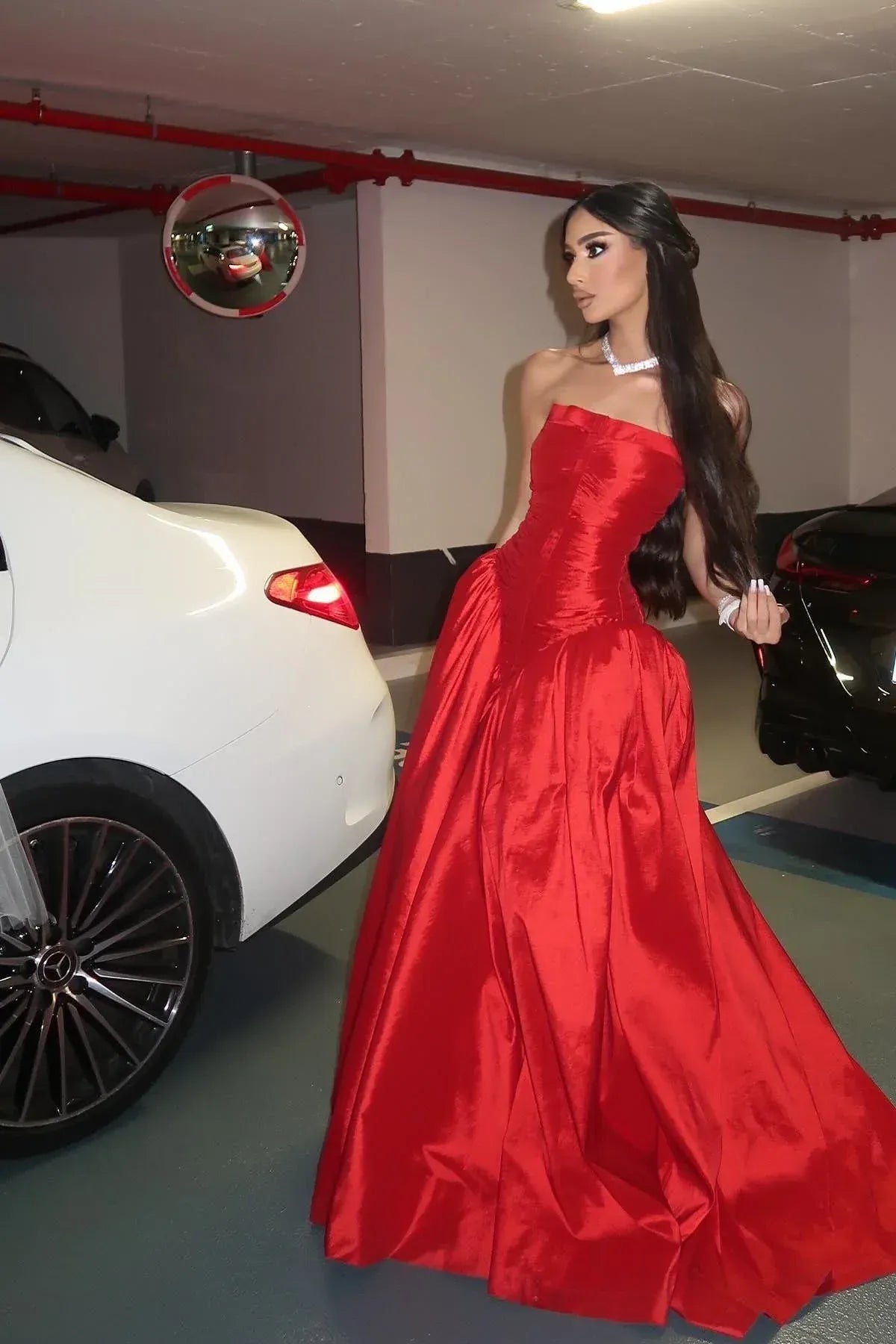Striking A-Line Strapless Sweetheart Lace-Up Corset Floor-Length Satin Evening Ball Gown