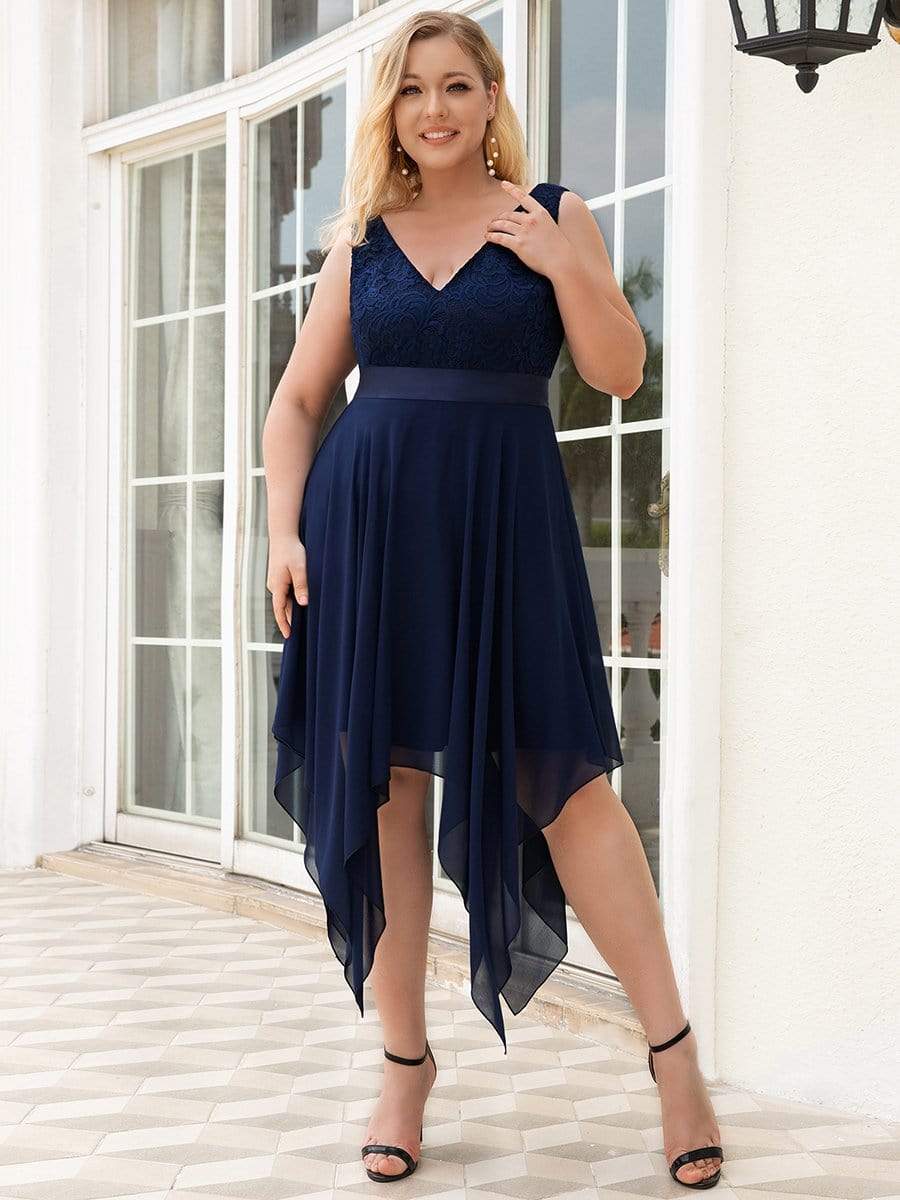 Model wearing a navy blue plus size V-neck lace prom dress.