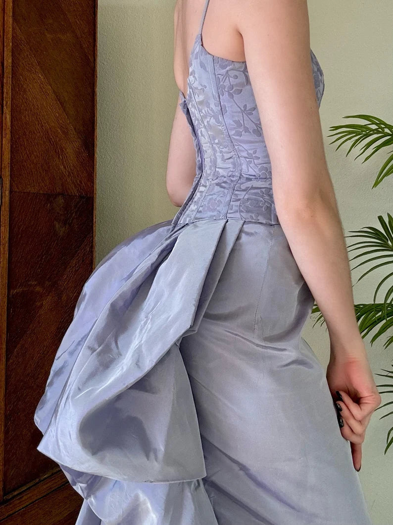 Stunning A-line Vintage Mermaid Ruffle Off Shoulder Spaghetti Straps Sleeveless Prom Party Dress