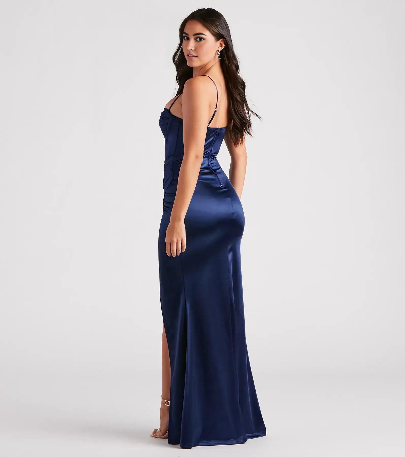 Stunning Fitted Spaghetti Straps Sleeveless Satin Floor-Length Prom Dress