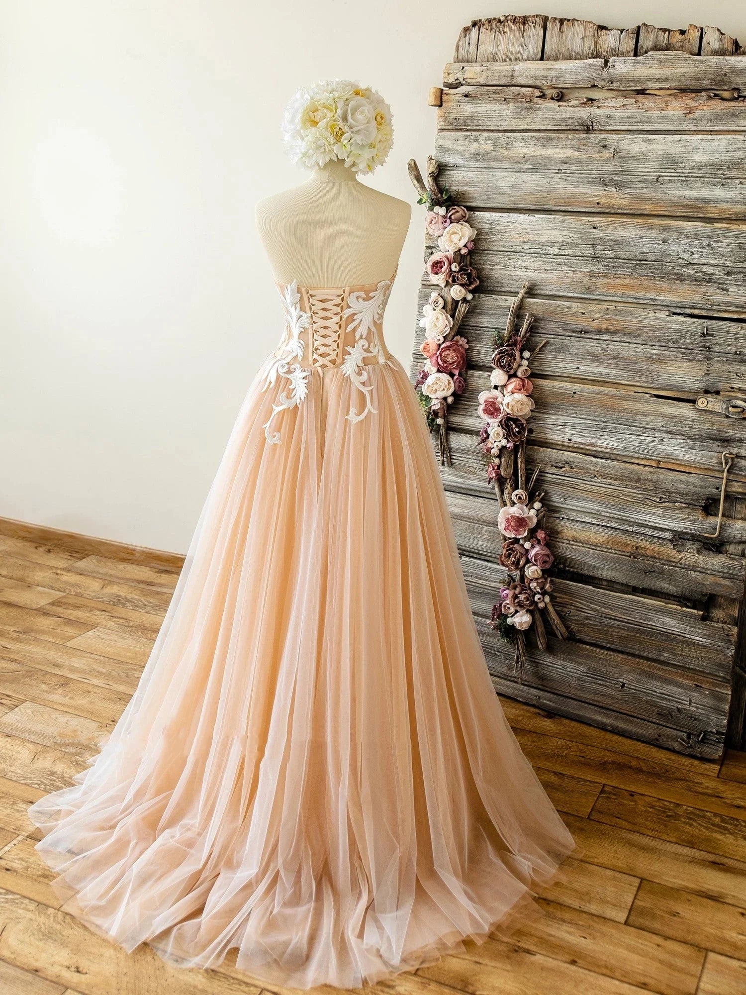 Weitese Formal Women's Dresses Strapless Nude Wedding Dress with Lace Top Sweetheart Tulle A Line Prom Dress Prom Dresses Stores