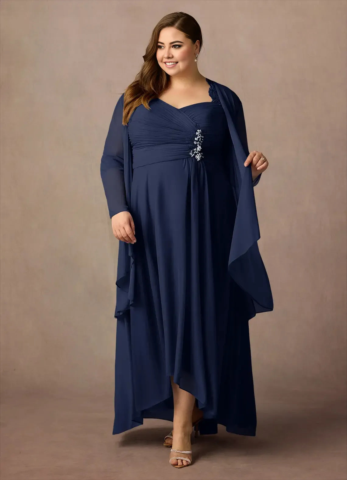 Robe fourreau classique bleu marine foncé, robe en dentelle à paillettes, décolleté en cœur, longueur asymétrique, manches trois-quarts, dos illusion, deux pièces, grande taille, pour mère de la mariée 