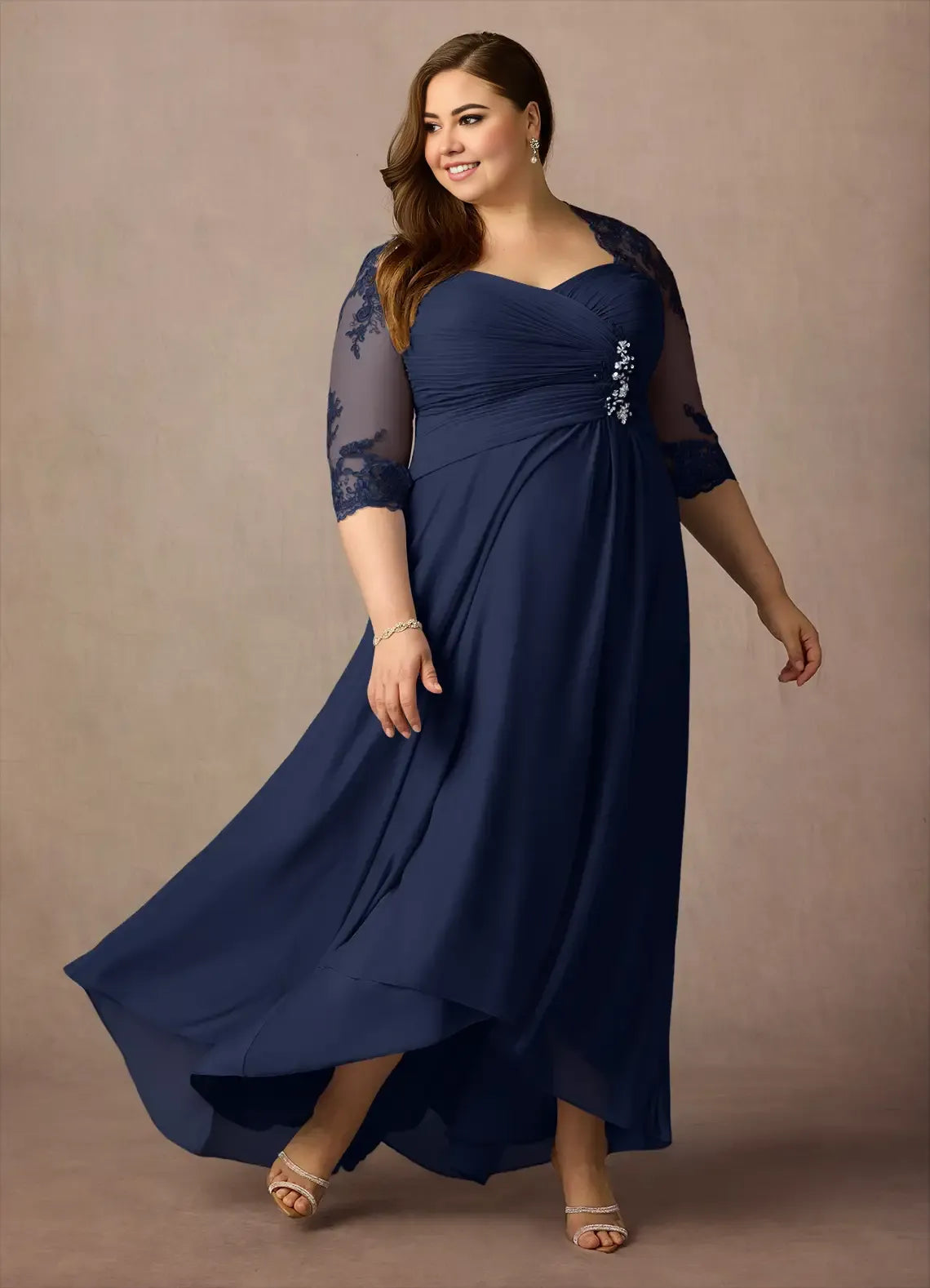 Robe fourreau classique bleu marine foncé, robe en dentelle à paillettes, décolleté en cœur, longueur asymétrique, manches trois-quarts, dos illusion, deux pièces, grande taille, pour mère de la mariée 