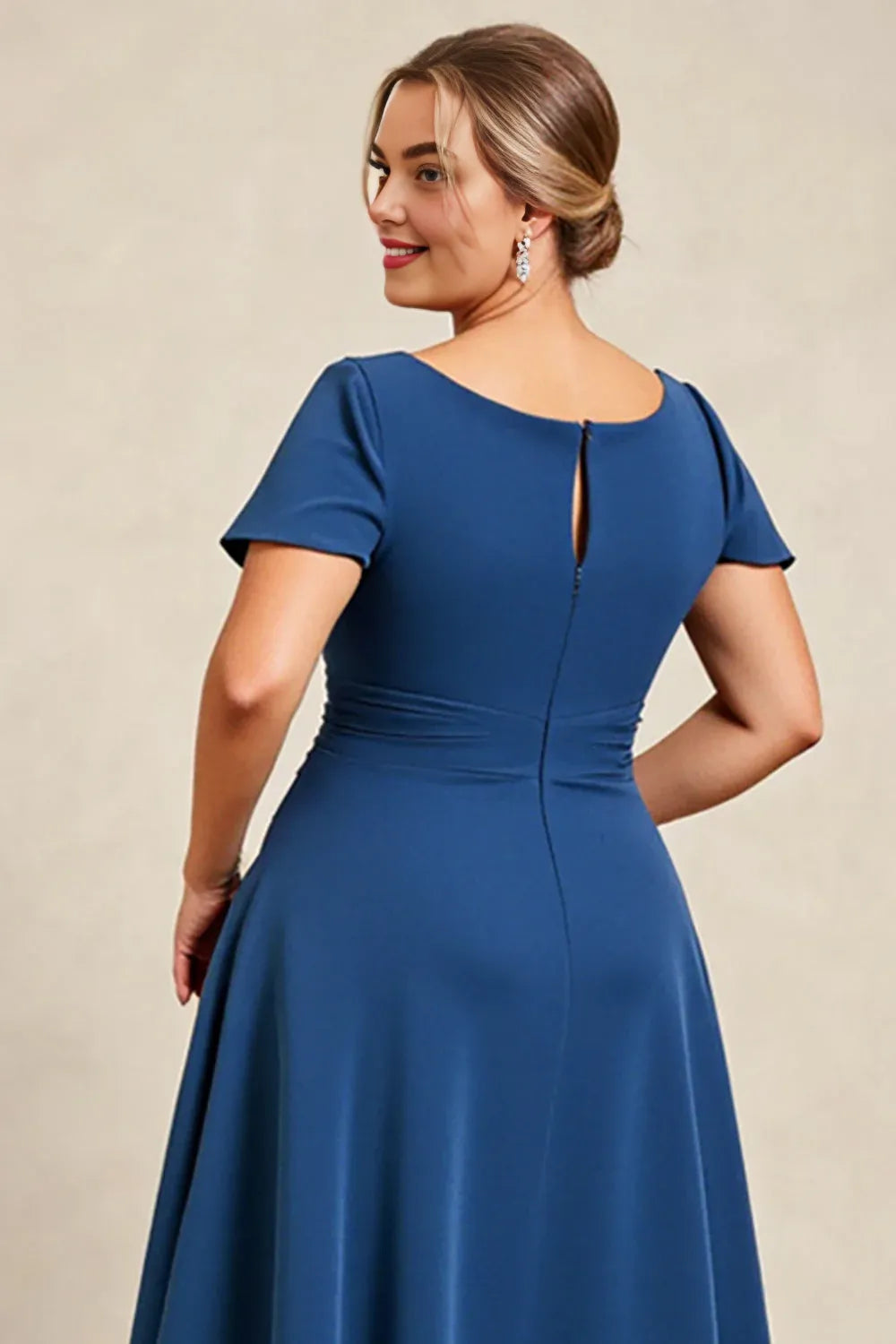 Trendy A-Line Square Neck Cap Sleeve Keyhole Floor-Length Plus Size Mother of the Bride Dress