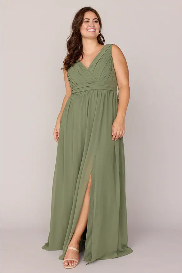 Trendy Flowing V Neck Sleeveless V Back Ankle-Length Plus Size Bridesmaid Dress