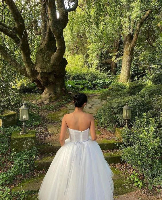 Robe de soirée blanche sans bretelles en tulle, coupe trapèze, pour fête d'anniversaire, bal de promo, robes de soirée pour femmes 
