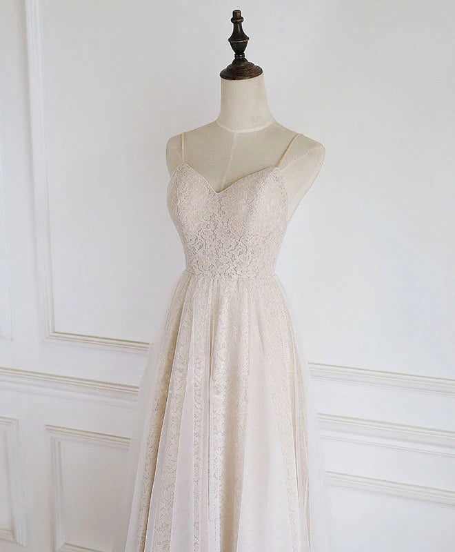 Robe de bal de fin d'année en tulle et dentelle à bretelles spaghetti