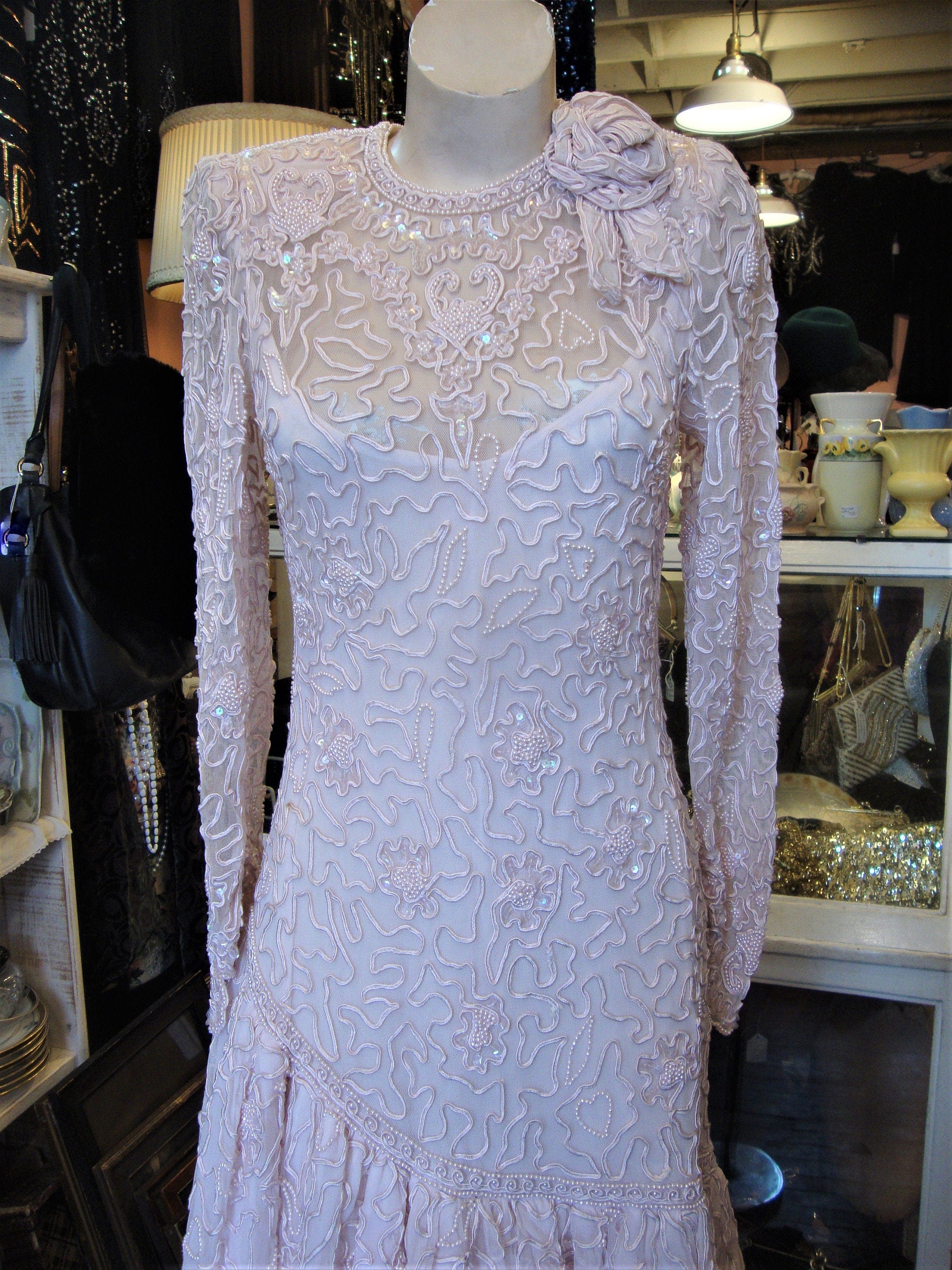 Vintage Round Neck Light Pink Sequin and Beaded Party Dress Bridal Wedding Guest Prom Dress Elegant Evening Dress With Flowar