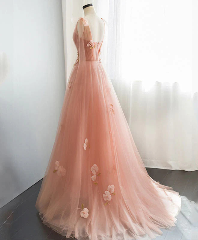Robe de bal longue en tulle à col en V et appliqués