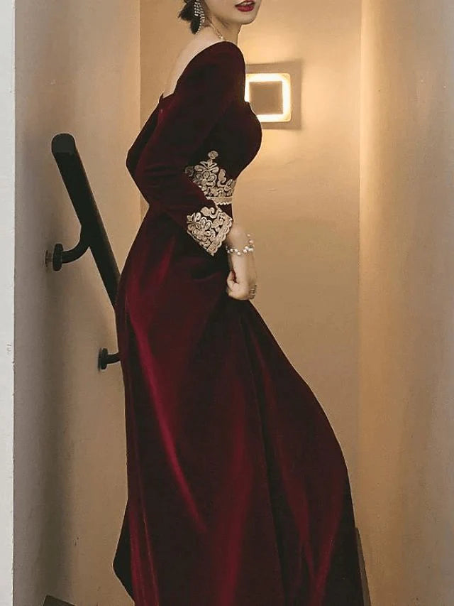 Weitese Formal Women's Dresses A-Line Vintage Formal Velvet Evening Dress with Appliques Long Sleeve Dinner Dresses Prom Clothing