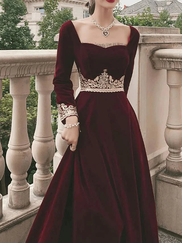 Weitese Formal Women's Dresses A-Line Vintage Formal Velvet Evening Dress with Appliques Long Sleeve Dinner Dresses Prom Clothing
