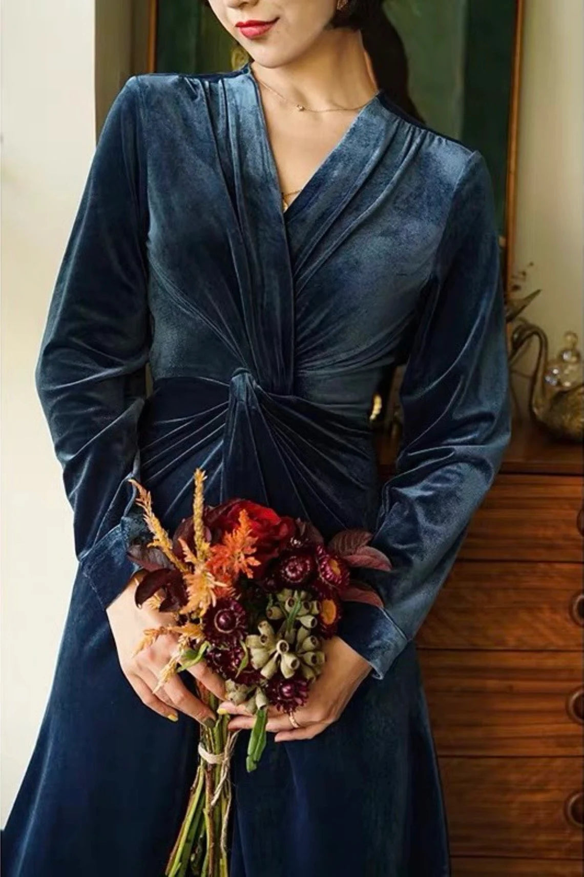 Velvet Winter V Neck Tea-Length Long Sleeves Pleated Bridesmaid Party Prom Evening Dress