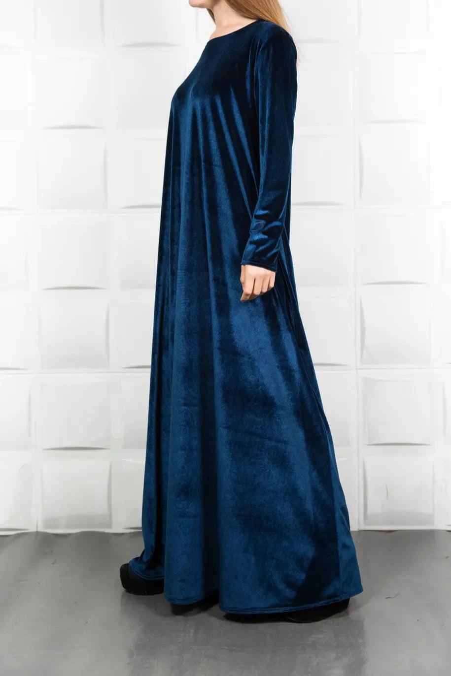 Velvet Chic Round Neck Straight Tube Floor Length Long Sleeves Mother of the Bride Dress Bridesmaid Party Prom Evening Dress