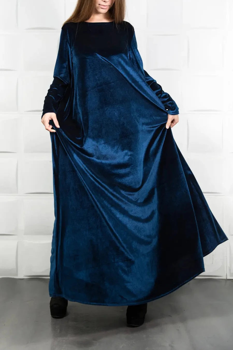Velvet Chic Round Neck Straight Tube Floor Length Long Sleeves Mother of the Bride Dress Bridesmaid Party Prom Evening Dress