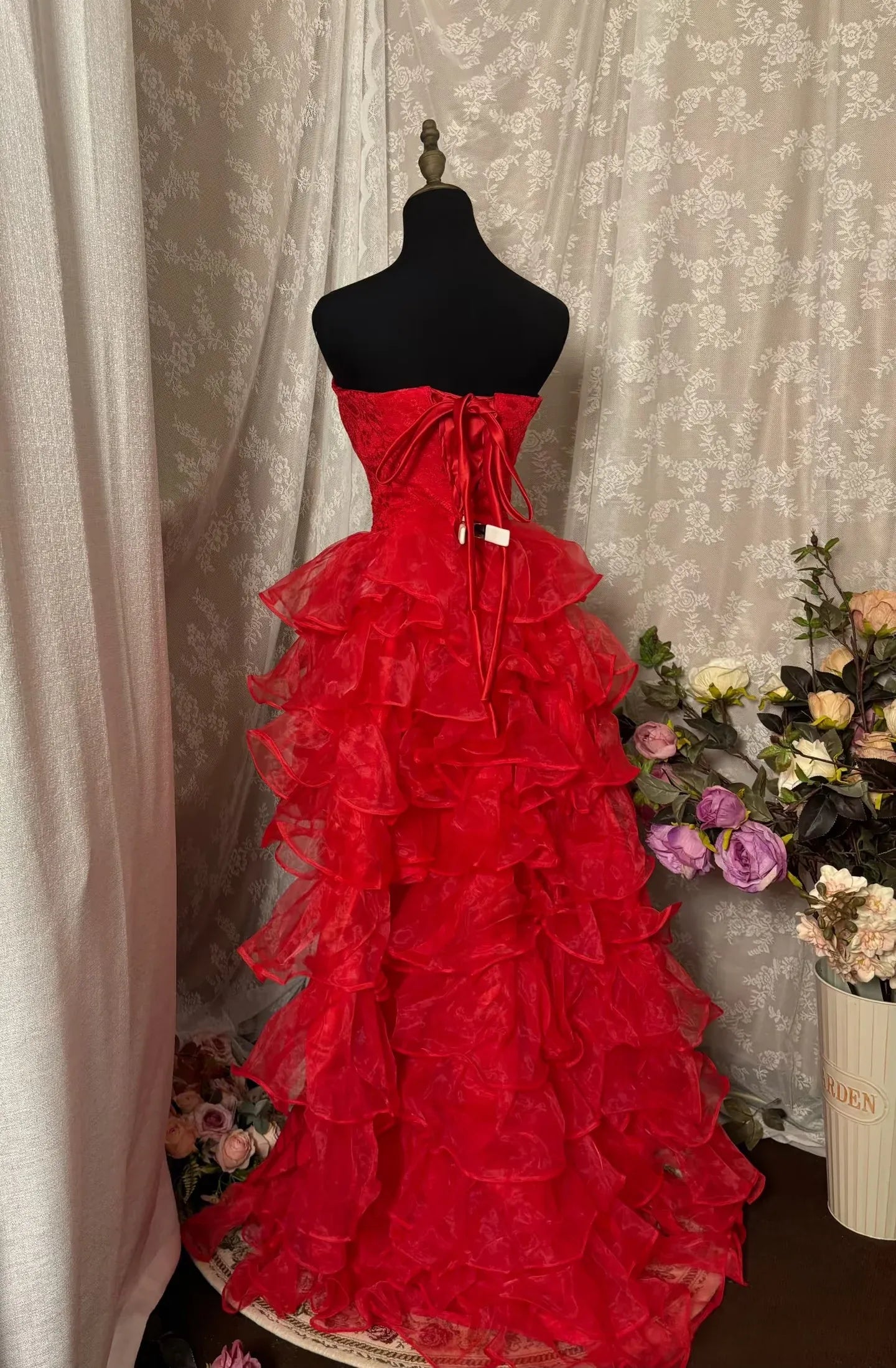 Vibrant A-Line Strapless Lace-Up Corset Tiered Ruffle Tulle Floor-Length Evening Ball Gown