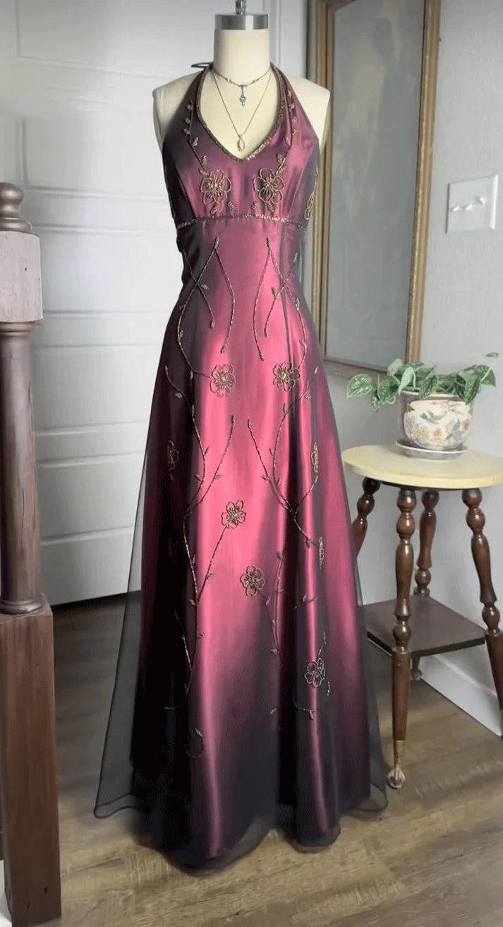 Vintag A-Line Halter Neck Sleeveless Lace Up Floor-Length Prom Dress/No gloves