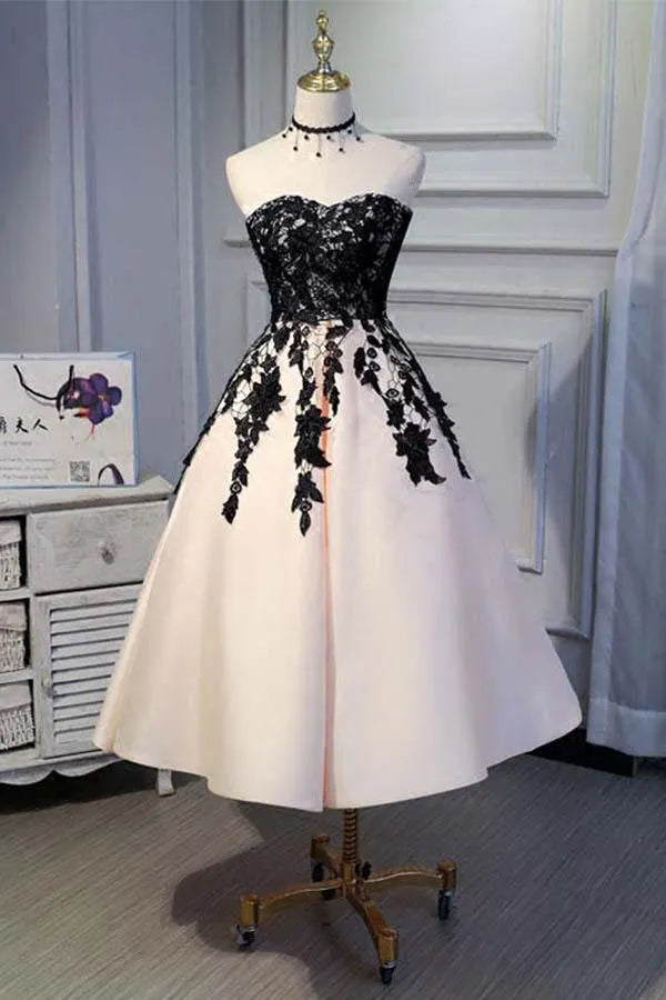 Vintage A-Line Sweetheart Strapless Satin Knee-Length Homecoming Dress