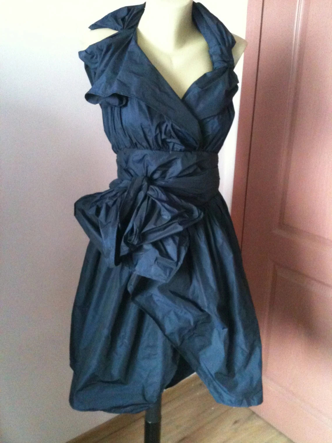 Vintage Bridesmaid Coctail Prom Dress Blue Mother of the Bride Dress V Neck Sleeveless Evening Dress Pleated