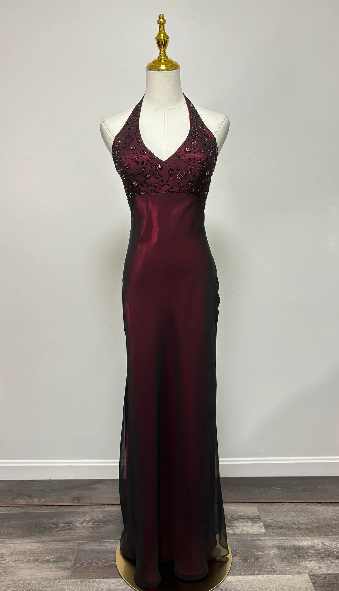 Vintage Off Shoulder Sleeveless Lace Up V Neck Halter Prom Dress