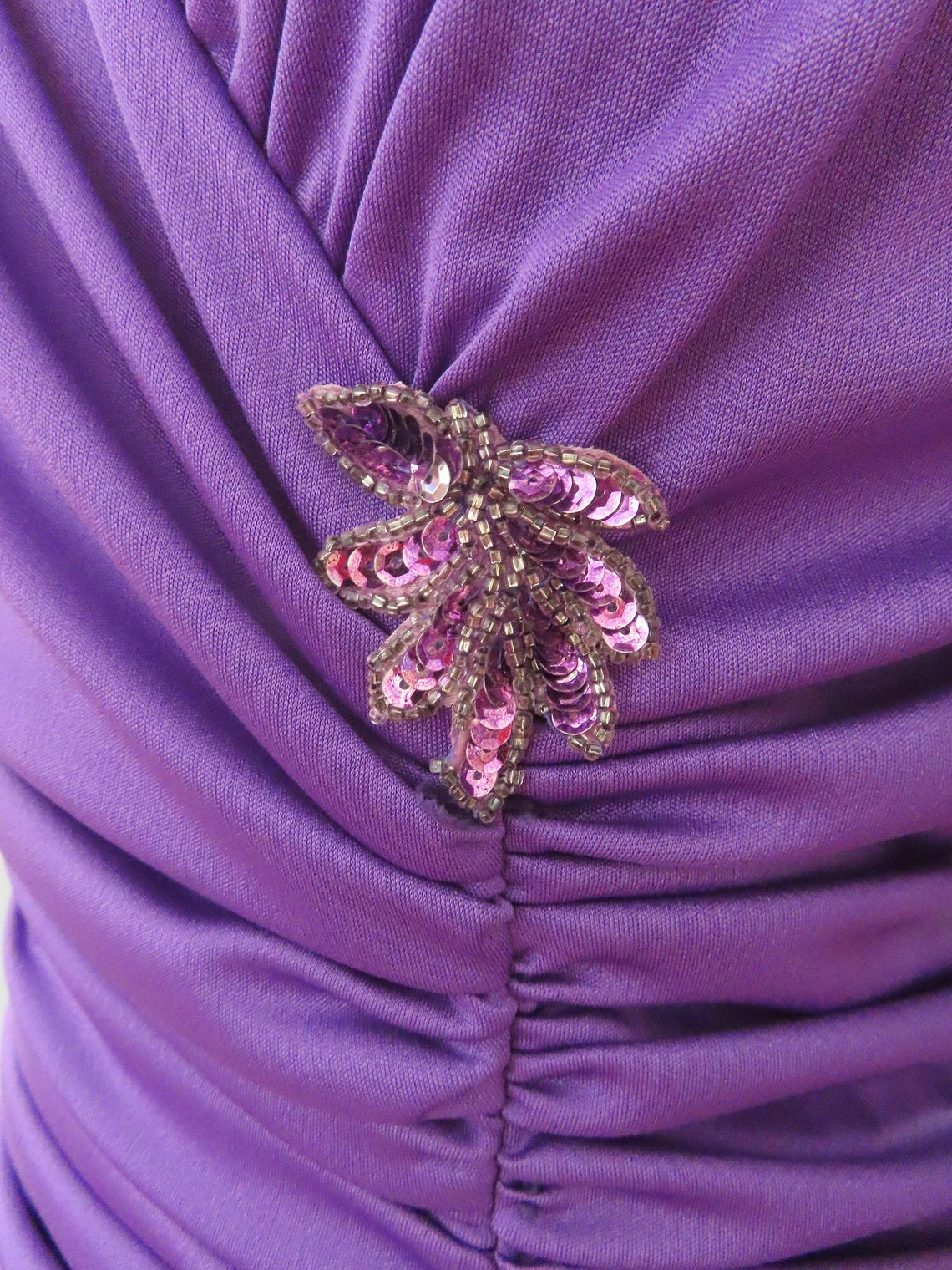 Vintage Purple Beaded Sequin Cocktail Dress V Neck Long Sleeves Party Dress Pleated Bridesmaid Dress