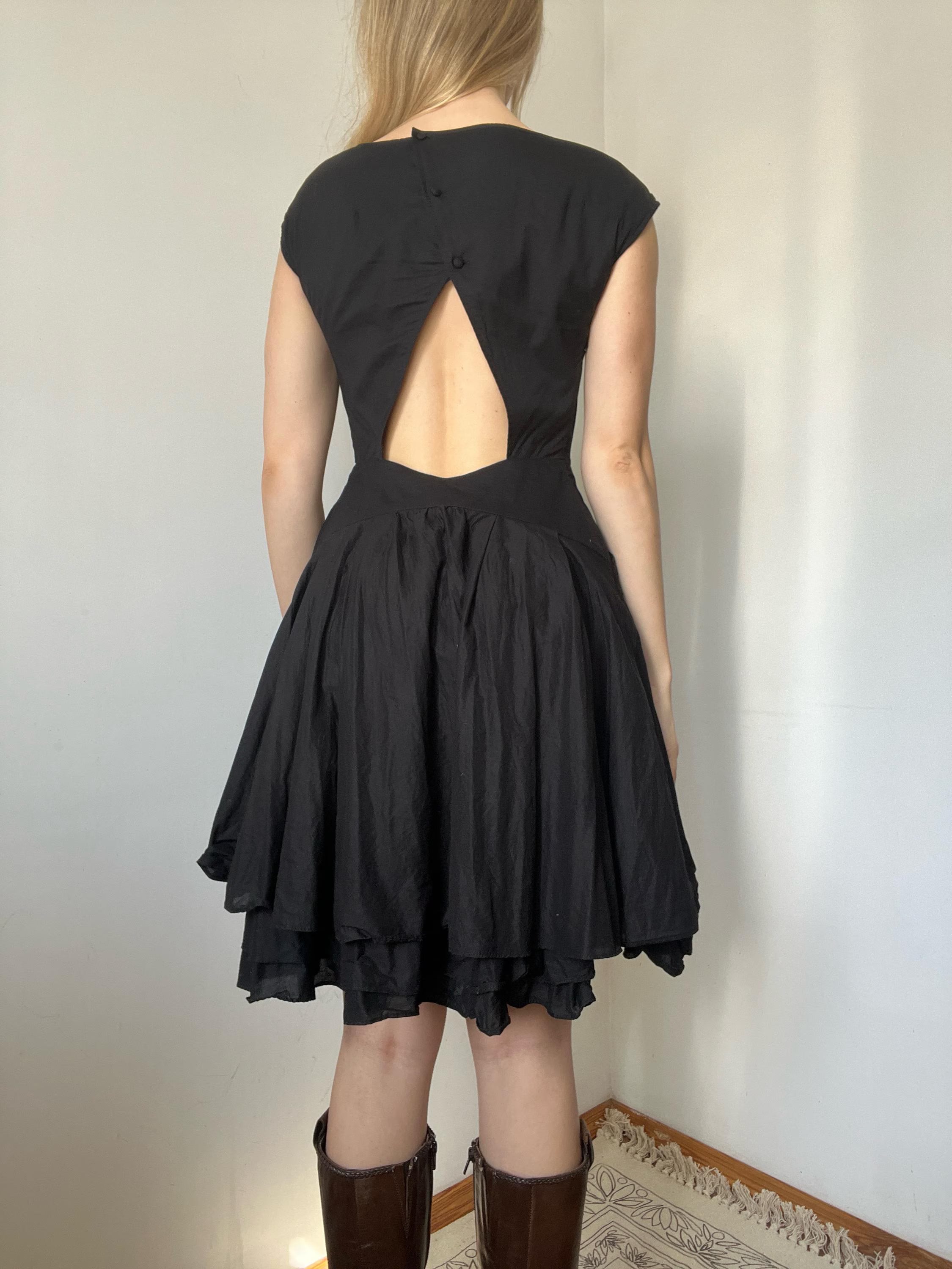 Vintage A-Line Boat Neck Cap Sleeve Tiered Open Back Black Short Homecoming Dress