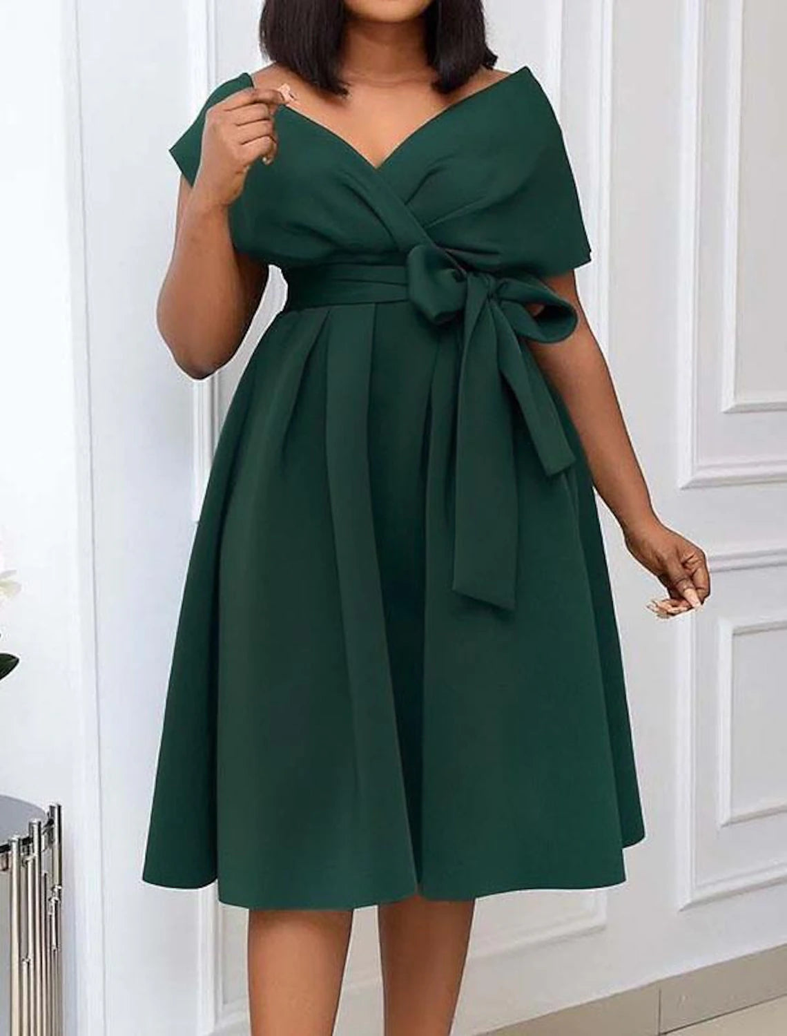 Robe de cocktail noire grande taille pour femme, robe de soirée, couleur unie, col en V, manches courtes, robe de bal formelle, printemps-automne