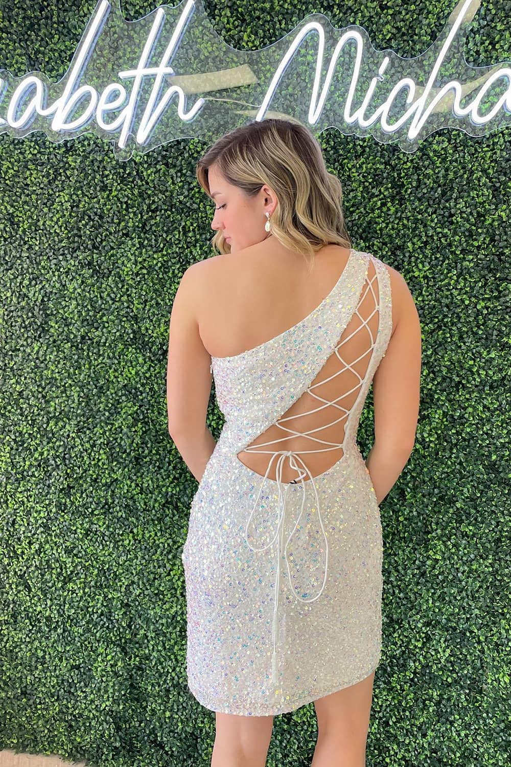 Vestido de fiesta Weitese con un solo hombro, espalda corsé y lentejuelas