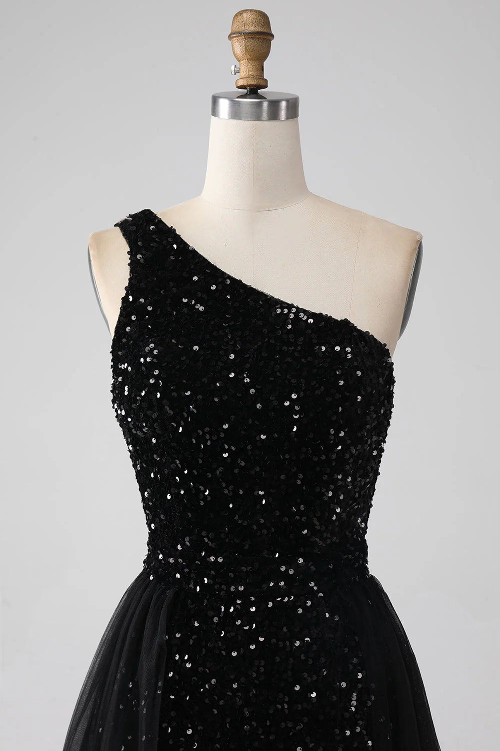 Robe de bal trapèze à une épaule et paillettes
