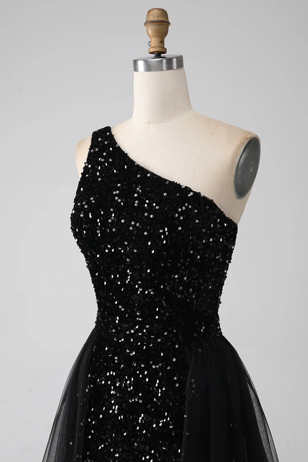 Robe de bal trapèze à une épaule et paillettes